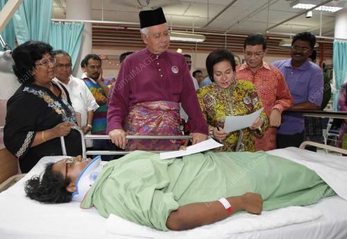 MOHD NAJIB TUN ABDUL RAZAK