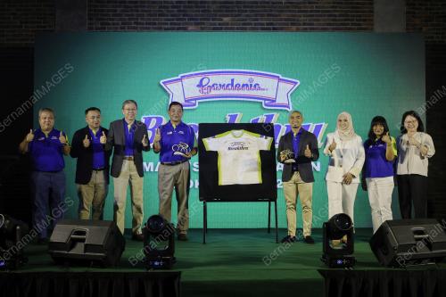 DATUK MOHD AZIZULHASNI AWANG