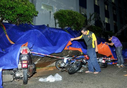 KL33_04012013_UPM_RUNTUH