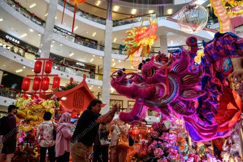 TINJAUAN TAHUN BARU CINA