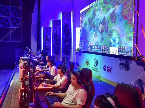 DOTA 2 ESPORTS CHAMPIONSHIPS