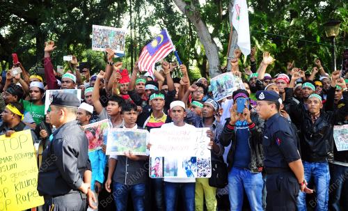 KL33_04122016_ROHINGYA