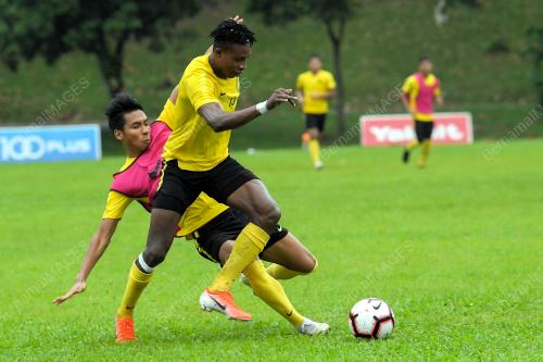 KL33_05062019_BOLA_BN201906041458