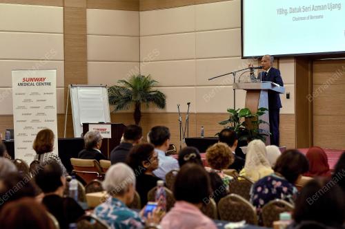 KL33_05102019_CONFERENCE_BN201910043376