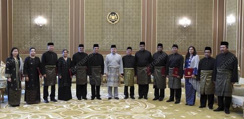KL33_06112017_AGONG