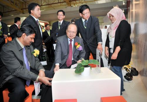 KL33_07032012_EXPORT_FURNITURE