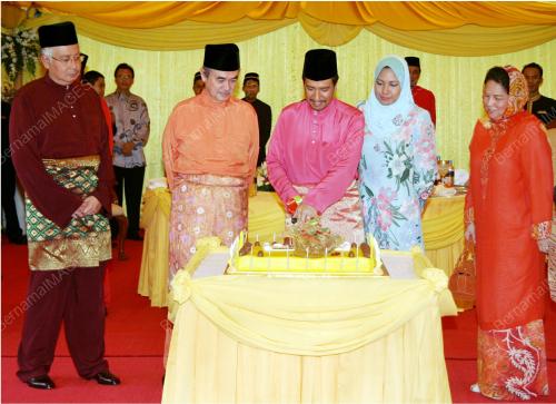 TUANKU MIZAN ZAINAL ABIDIN