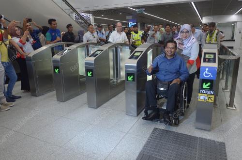 KL33_07082017_MRT_OKU