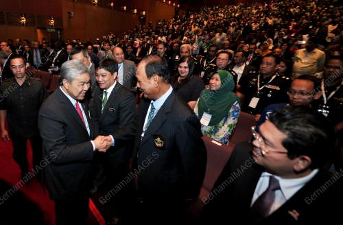 KL33_07092017_ZAHID_BN201709064871