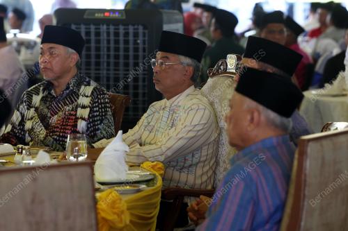 AL-SULTAN ABDULLAH RI'AYATUDDIN AL-MUSTAFA BILLAH SHAH