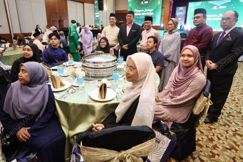 DATUK MOHAMMAD YUSOF APDAL