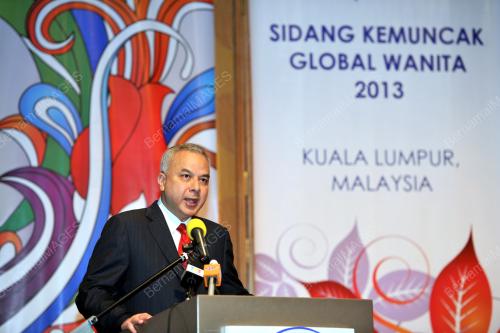 KL33_08062013_GLOBAL_WOMEN