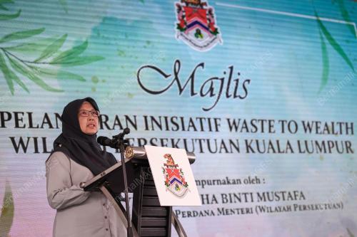 DR ZALIHA MUSTAFA