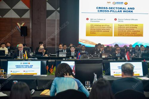 KL33_08102025_ASEAN_PLENARY