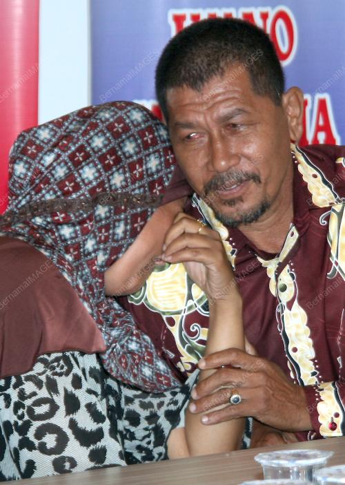 MANGSA CINTA LAMBOK