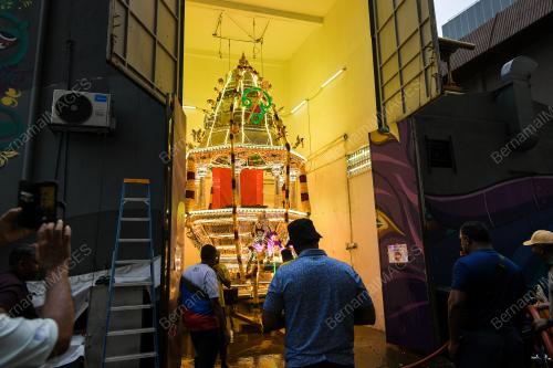 PERSIAPAN PENDATI SAMBUTAN THAIPUSAM