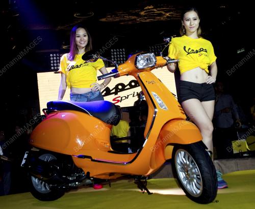 KL33_09042015_VESPA