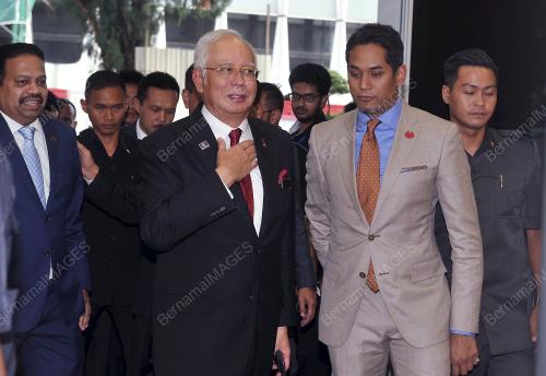 KL33_09082016_PM_PARLIMEN
