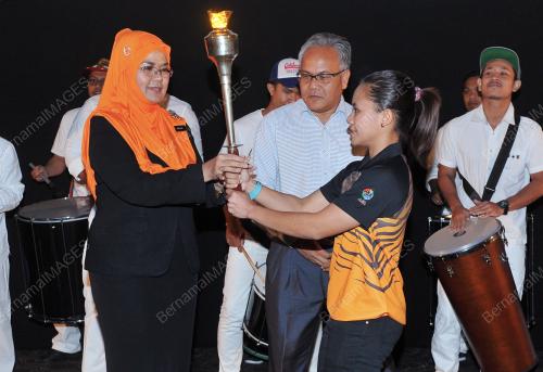 KL33_09102015_RTM