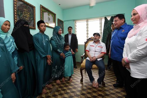 KL33_09112017_AGONG_BN201711070691