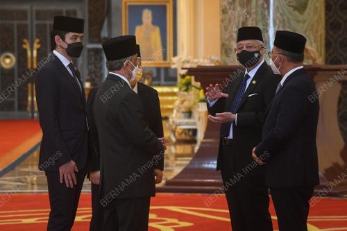 AL-SULTAN ABDULLAH RI'AYATUDDINAL-MUSTAFA BILLAH SHAH