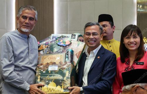 FAHMI FADZIL