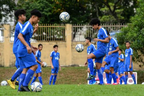 LATIHAN SKUAD BOLA SEPAK BAWAH 19 NEGARA