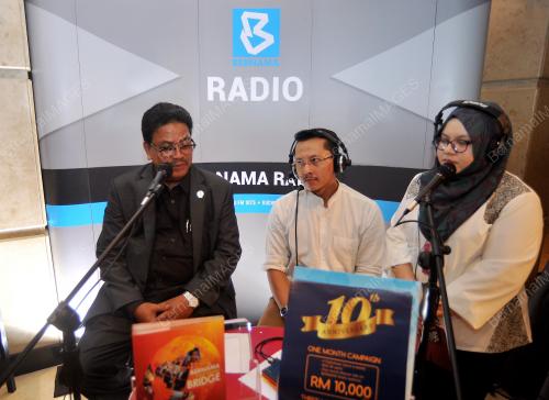 KL33_10102016_SHOWCASE