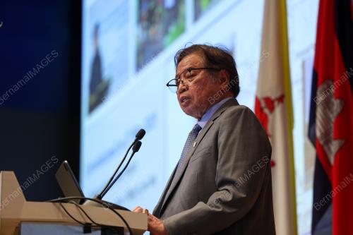 TAN SRI ABANG JOHARI TUN OPENG