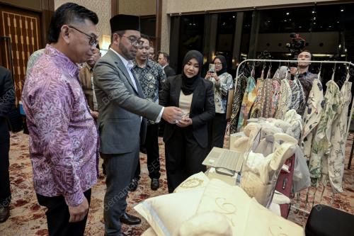 DR. ZULKIFLI HASAN