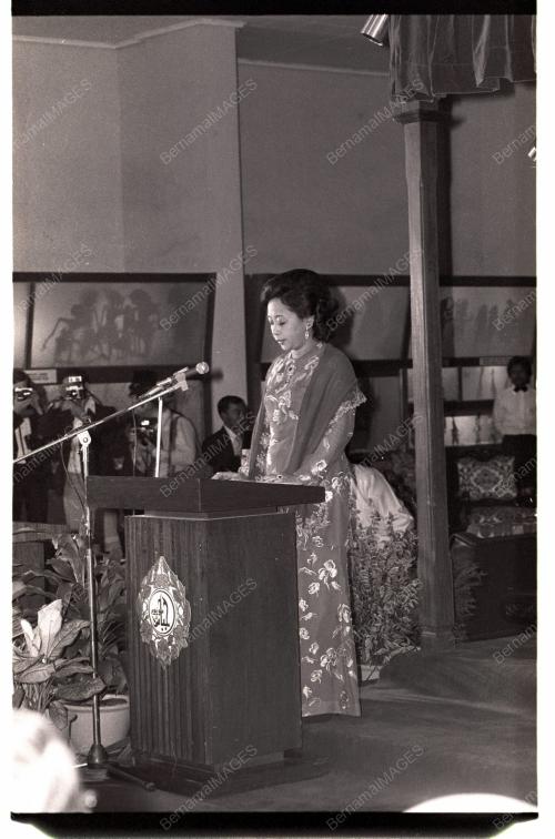 RAJA PERMAISURI AGONG MELAWAT MUZIUM NEGARA