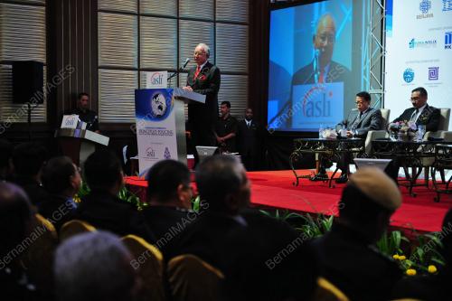 KL33_13022012_POLICE