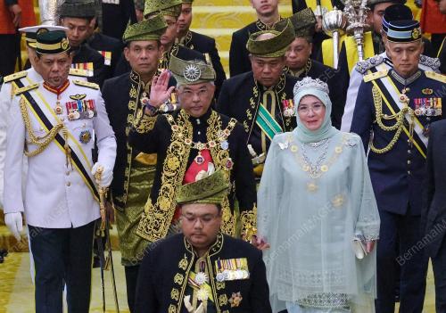 ISTIADAT PEMBUKAAN PENGGAL KEDUA PARLIMEN KE-15
