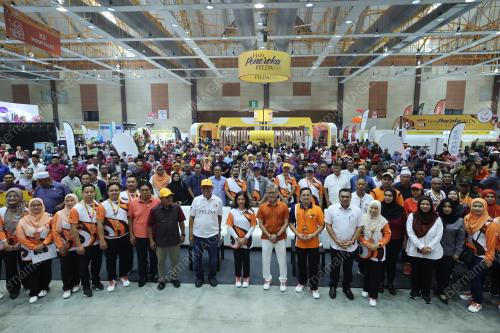 DATUK SERI SURIANI AHMAD