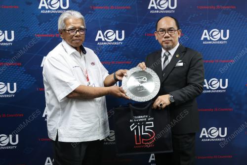 DATUK PROF MOHAMAD SHATAR SABRAN