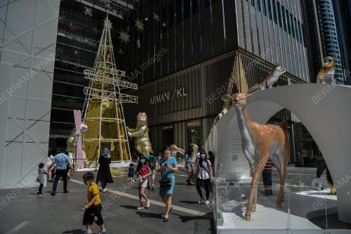 TINJAUAN SAMBUTAN HARI KRISMAS