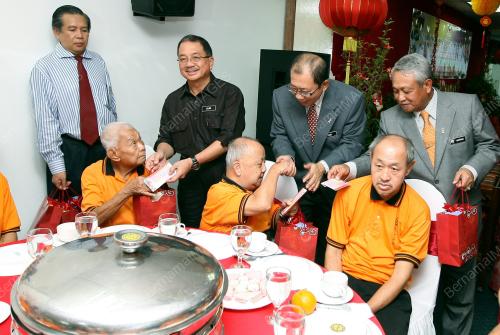 KL33_14022011_CHOR
