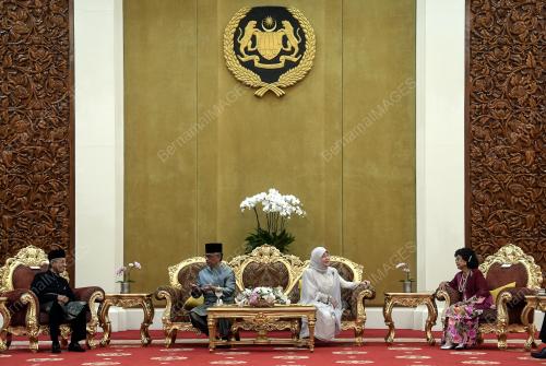 KL33_14022019_AGONG_BN201902130477