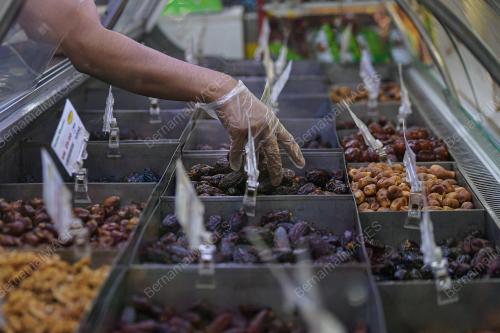 TINJAUAN JUALAN BUAH KURMA