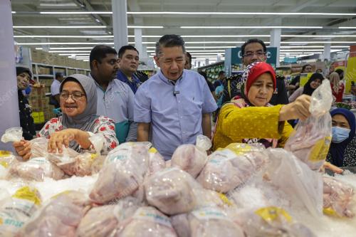 DATUK SERI SALAHUDDIN AYUB