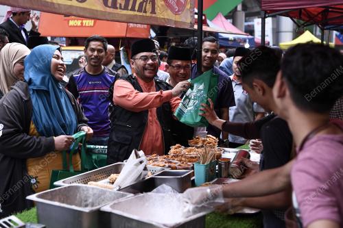 KL33_15052019_MASJID_BN201905149652