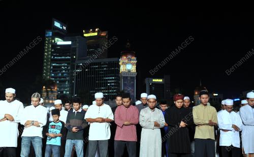 KL33_15082014_MH17