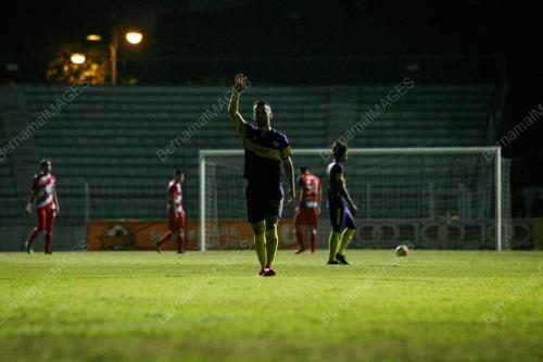 KL33_15082016_BOLA