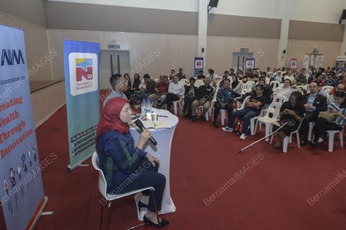 KL33_16082017_DIALOG_TN50