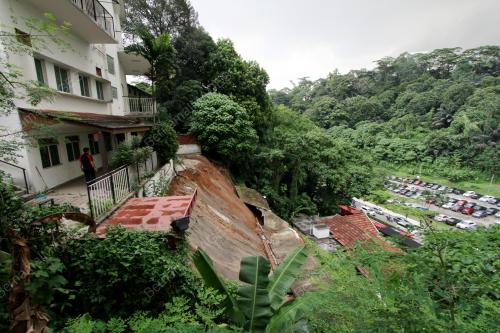 KL33_16112015_TANAH