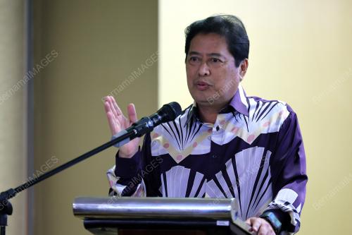 TAN SRI AZAM BAKI