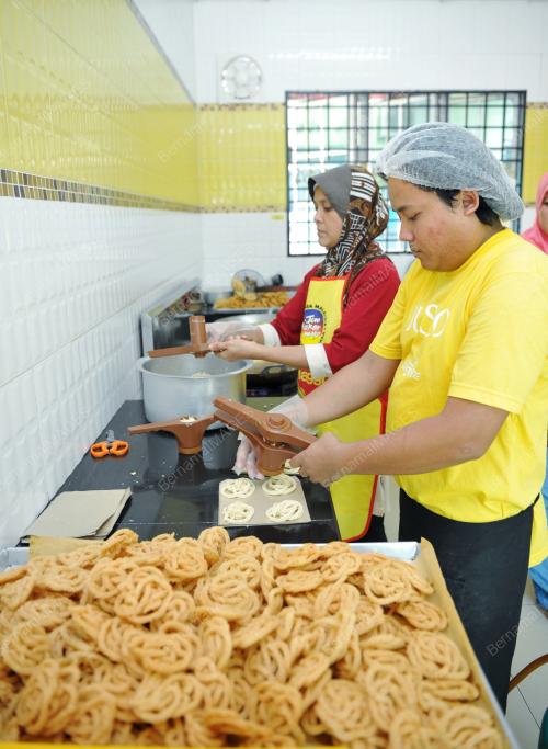 KUIH BAHULU