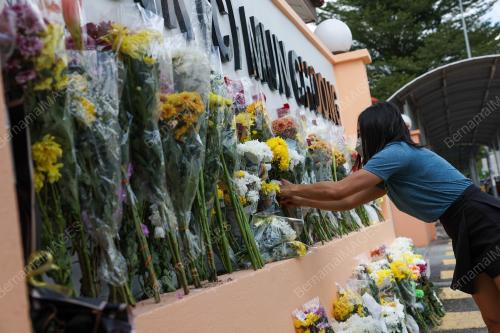 PENGHORMATAN TRAGEDI TANAH RUNTUH