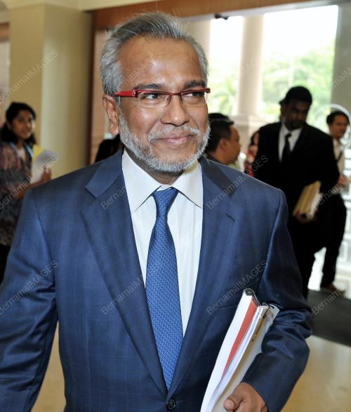 KL33_19012012_MAHKAMAH