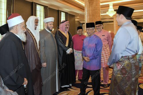 KL33_19042019_AGONG_BN201904197202